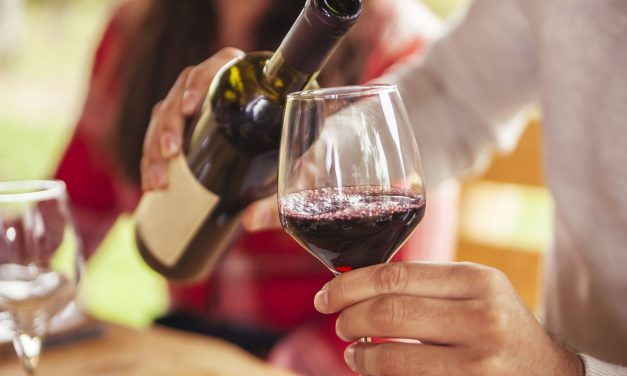 Kebiasaan Minum Anggur Dan Dampaknya Bagi Gaya Hidup