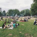 Urban Picnic Trend, Piknik Di Taman Kota Jadi Aktivitas Favorit