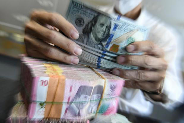 Dollar AS Menguat, Mata Uang Negara Berkembang Terguncang