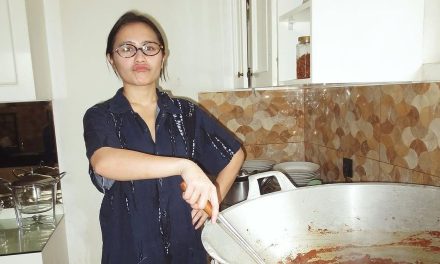 Rendang Prilly Latuconsina Ludes Dalam Hitungan Jam