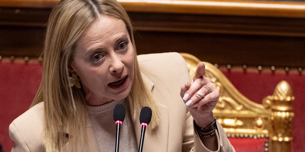 Giorgia Meloni Tertekan: Demonstran Di Roma Teriakkan Protes