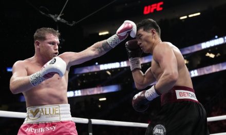 Canelo Alvarez Buka Peluang Rematch Melawan Dmitry Bivol