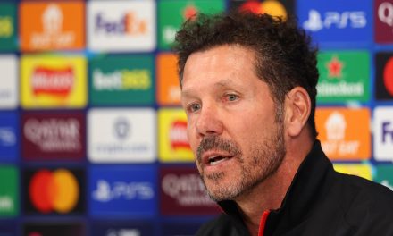 Diego Simeone Fokus Rombak Lini Belakang Atletico Madrid