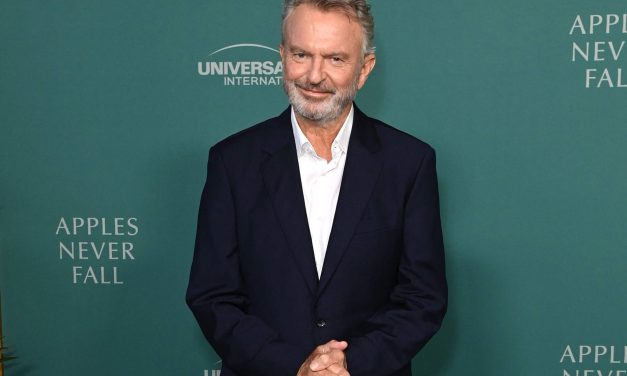 Sam Neill, Pemeran Dr. Alan Grant Di Jurassic Park, Tutup Usia