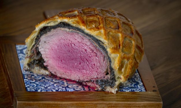 Kelezatan Beef Wellington Khas Inggris Berbalut Pastri Renyah