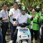 Kemenhub Wajibkan Ojek Online Pakai Motor Listrik Mulai 2027