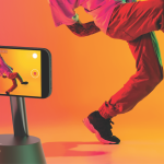 Belkin Stand Pro Usung DockKit Dan Rotasi Kamera 360° Otomatis